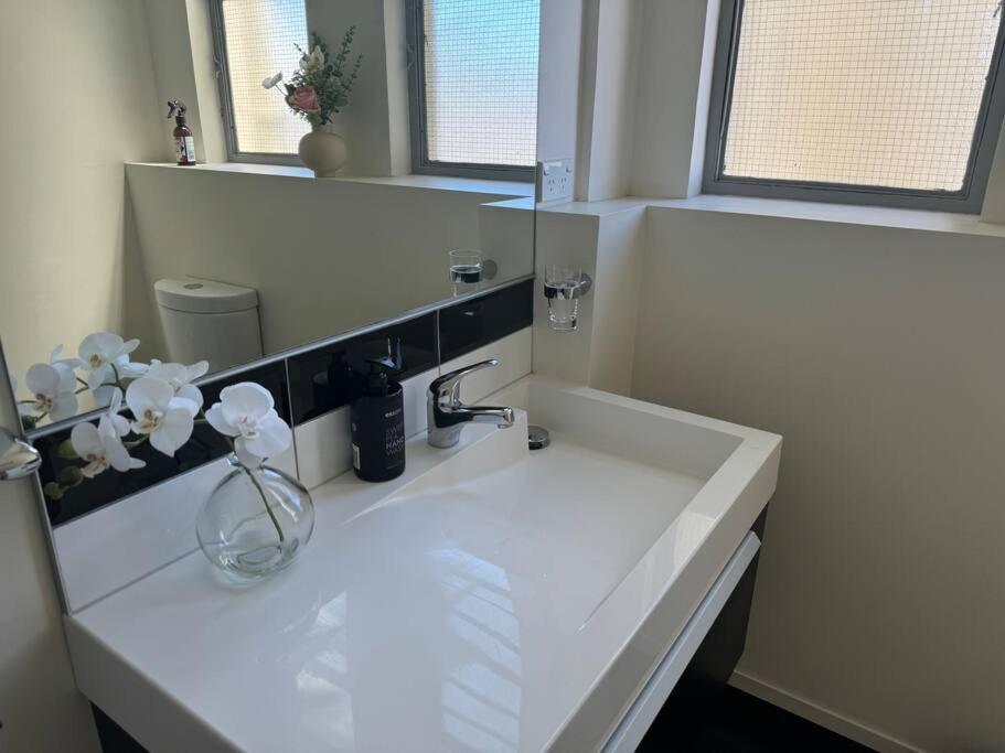 4 Large Bedroom Apartment In The City Hastings Εξωτερικό φωτογραφία