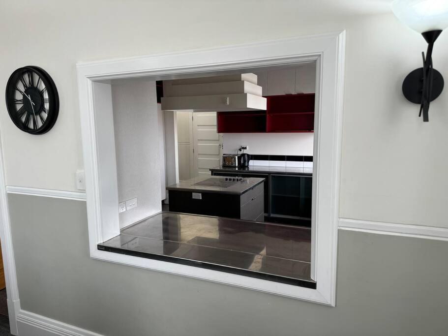 4 Large Bedroom Apartment In The City Hastings Εξωτερικό φωτογραφία