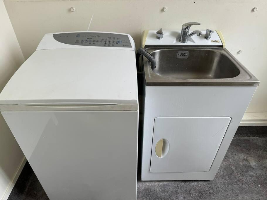 4 Large Bedroom Apartment In The City Hastings Εξωτερικό φωτογραφία