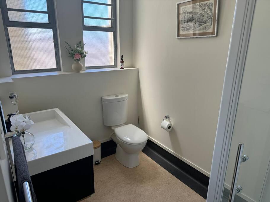 4 Large Bedroom Apartment In The City Hastings Εξωτερικό φωτογραφία