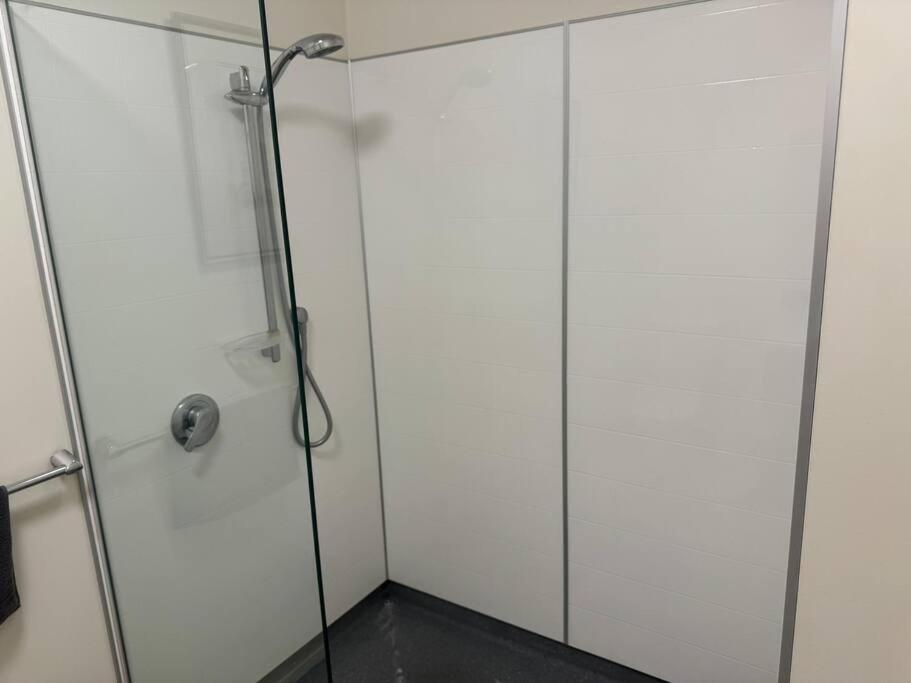 4 Large Bedroom Apartment In The City Hastings Εξωτερικό φωτογραφία